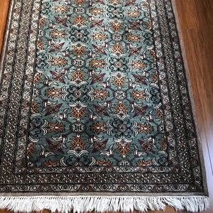 Authentic Wool Persian rug- 5' x 3'3"